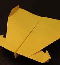 能在空中长时间飞行的钩状折纸滑翔机手工折纸视频教程