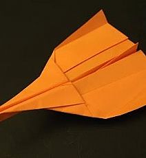 纸飞机的折法图片教程 详细